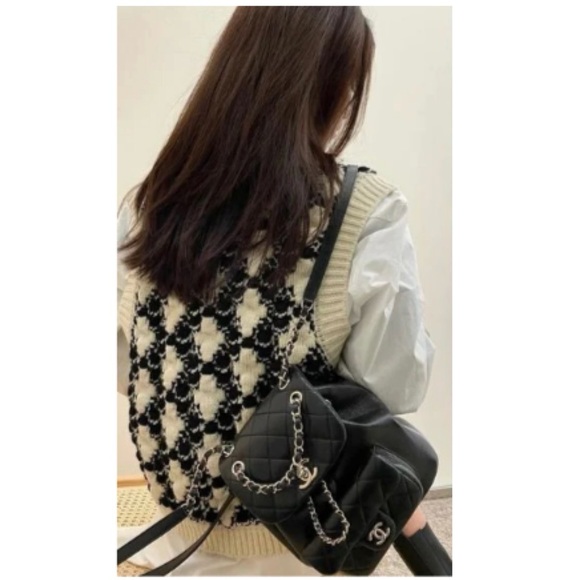 Backpack - Picture 6 of 9